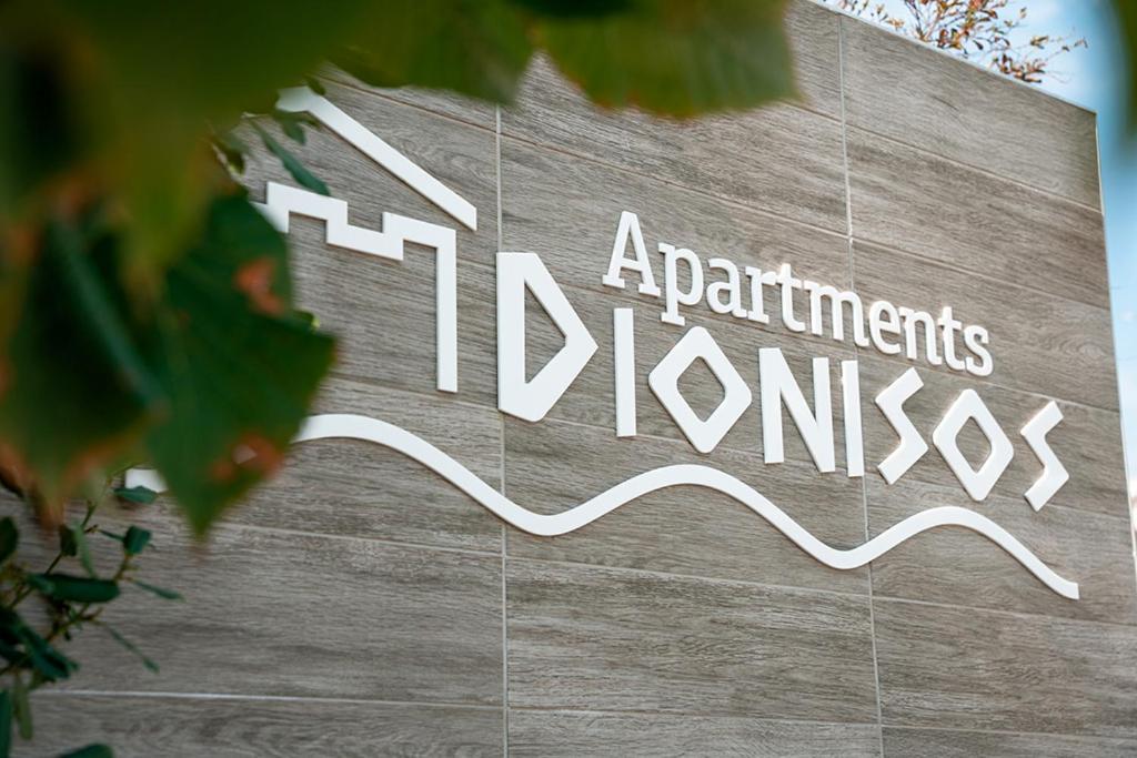 Dionisos Apartments Paralia Dionysiou Esterno foto